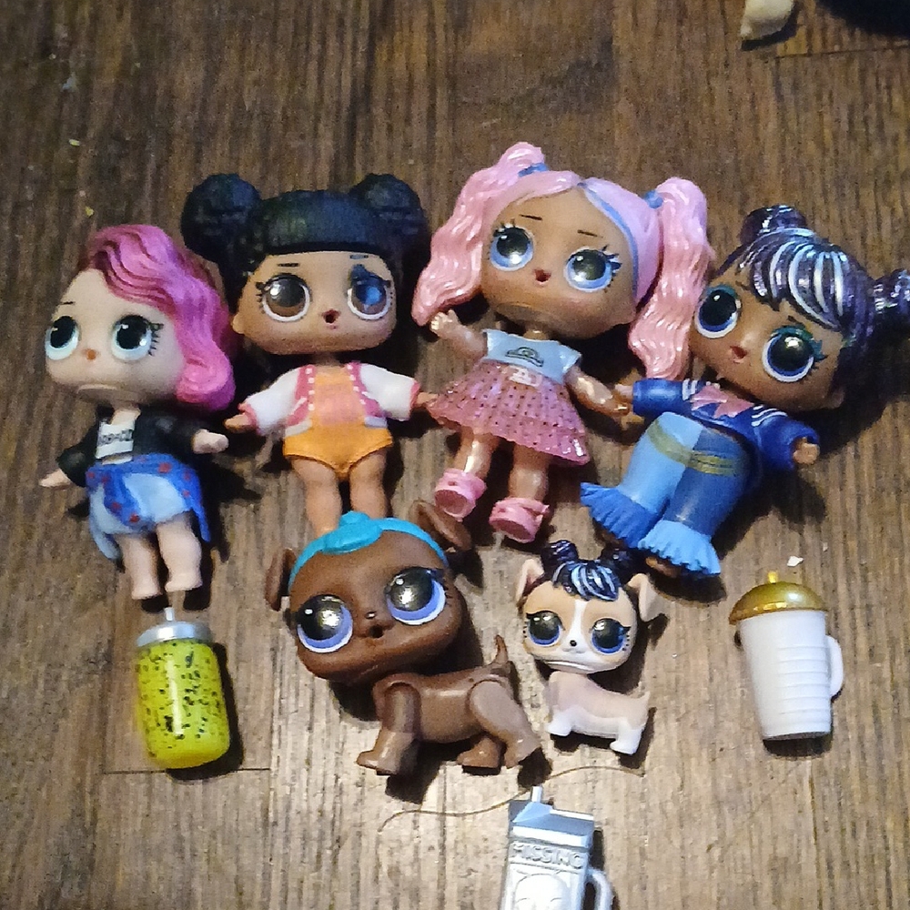 L.O.L. Surprise! Pink and Blue Dolls & Accessories Set